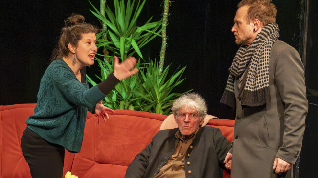 DER GOTT DES GEMETZELS von Yasmina Reza Galerie 1